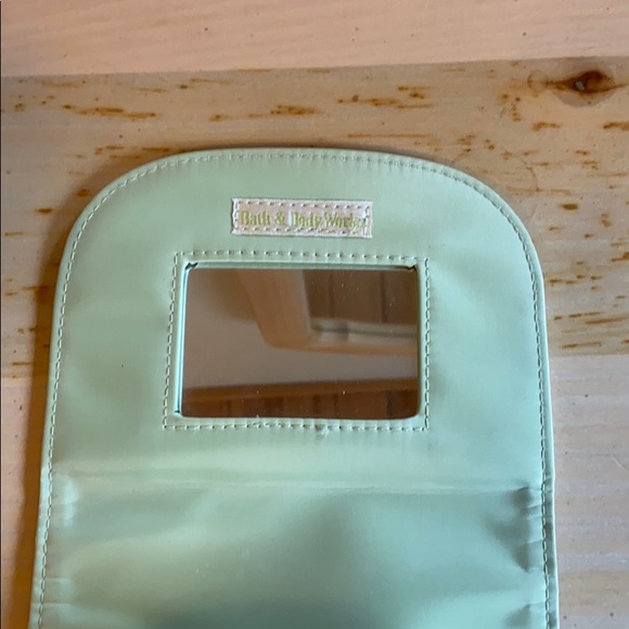 Bath and Bodyworks cosmetic bags - Picture 5 of 6